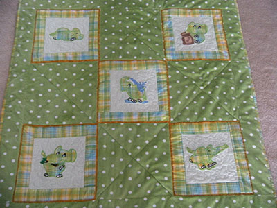 cute elephants applique quilt