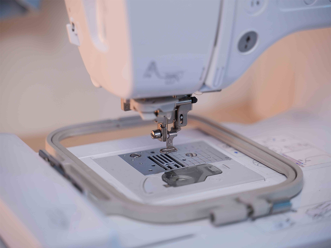 Single Needle embroidery machine